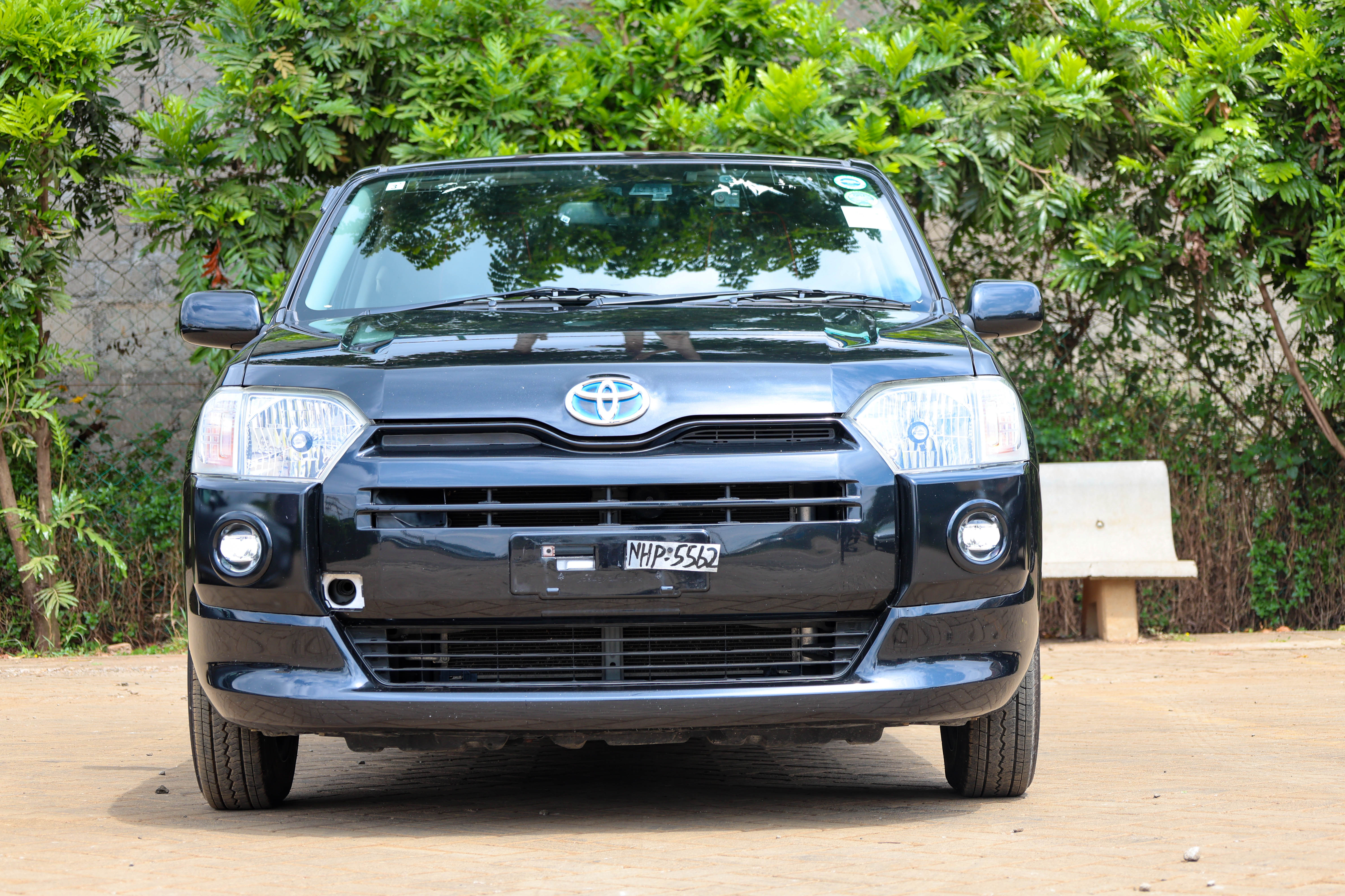 Toyota Succeed (HYBRID)